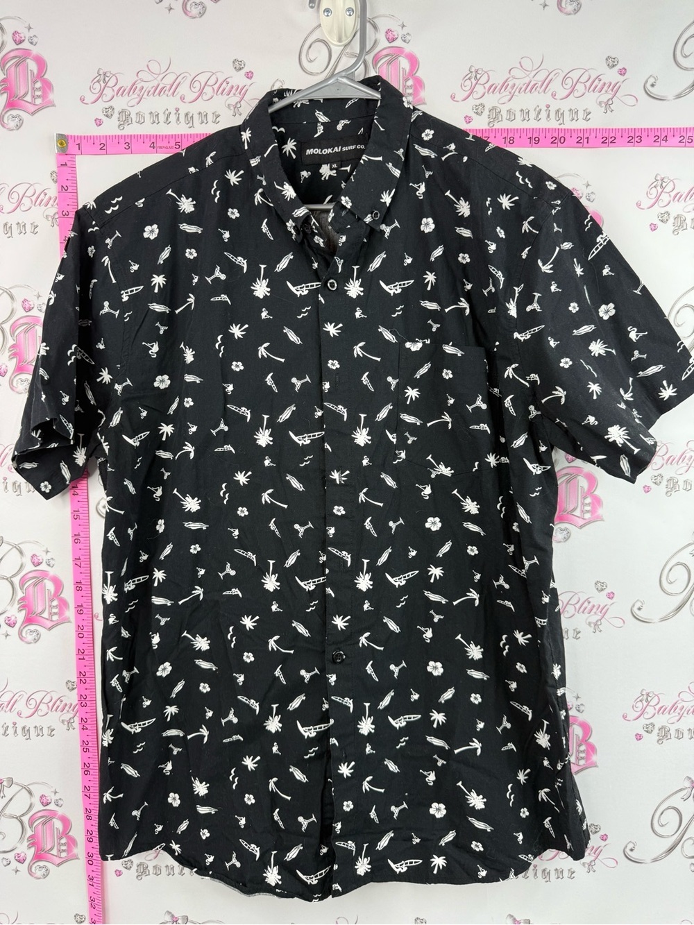 Molokai surf co tee Black Short-Sleeve Button-Down Shirt with White Island Print